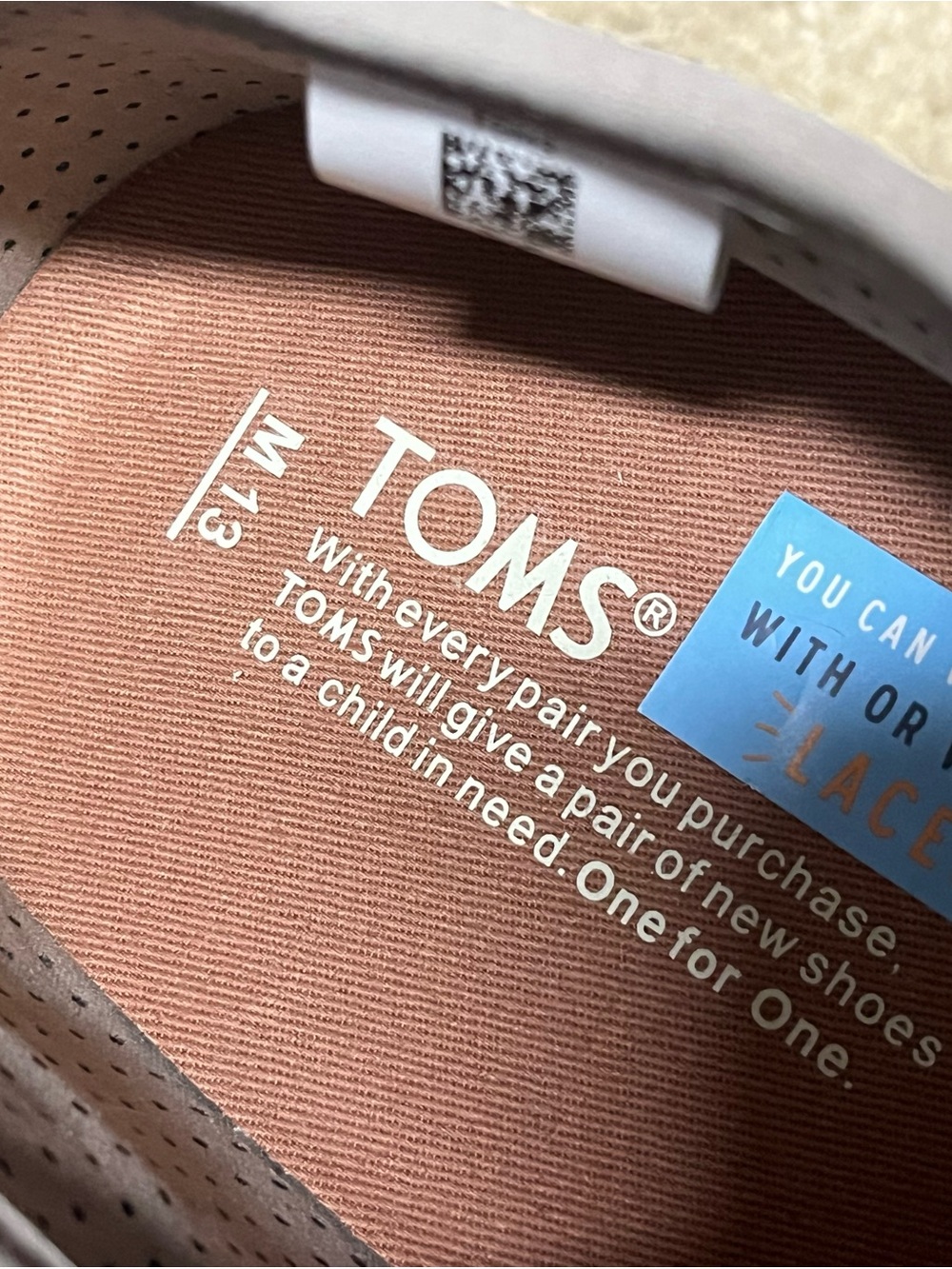 TOMS Men’s Lace-Up Slip-On Shoes in Light Gray - Picture 7 of 11
